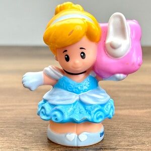 Fisher Price Little People Disney Princess CINDERELLA Glass Slipper Figure 2016